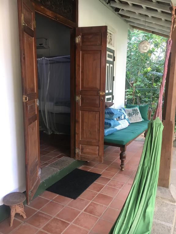 Bed and Breakfast Templeberg Walahanduwa Esterno foto