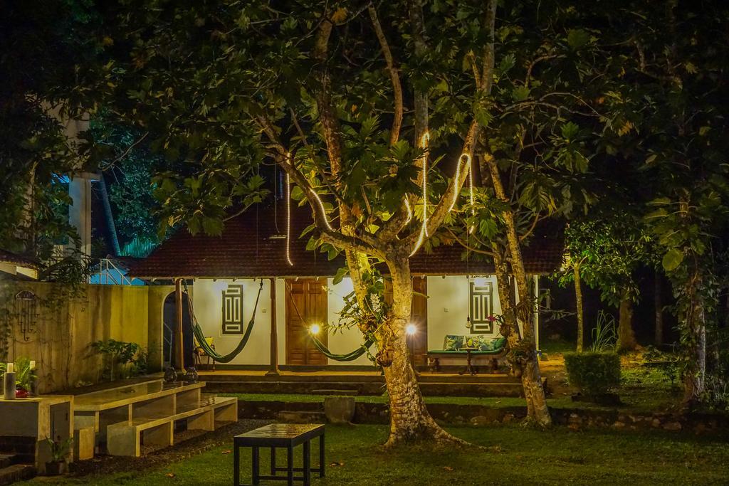 Bed and Breakfast Templeberg Walahanduwa Esterno foto
