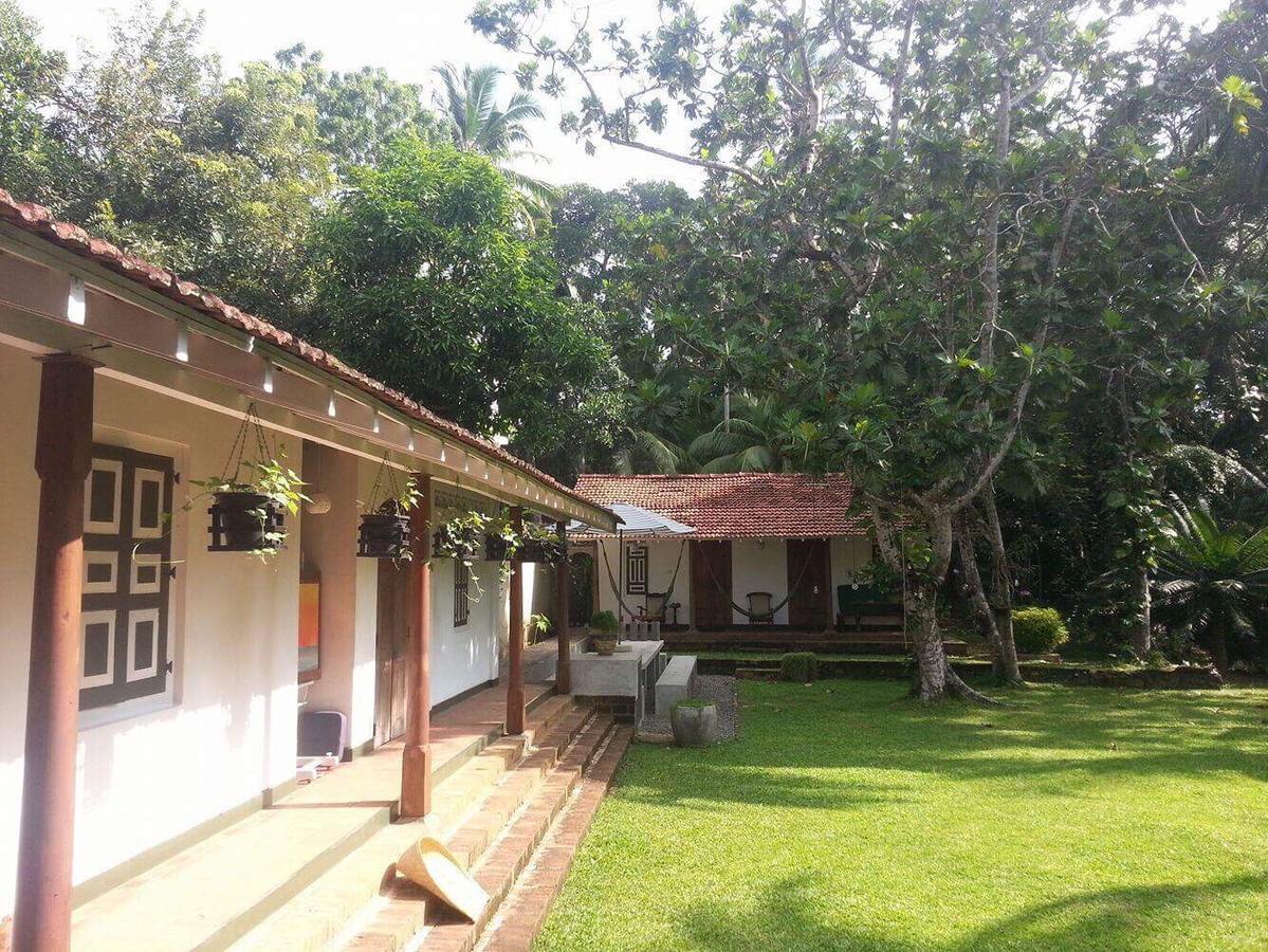 Bed and Breakfast Templeberg Walahanduwa Esterno foto