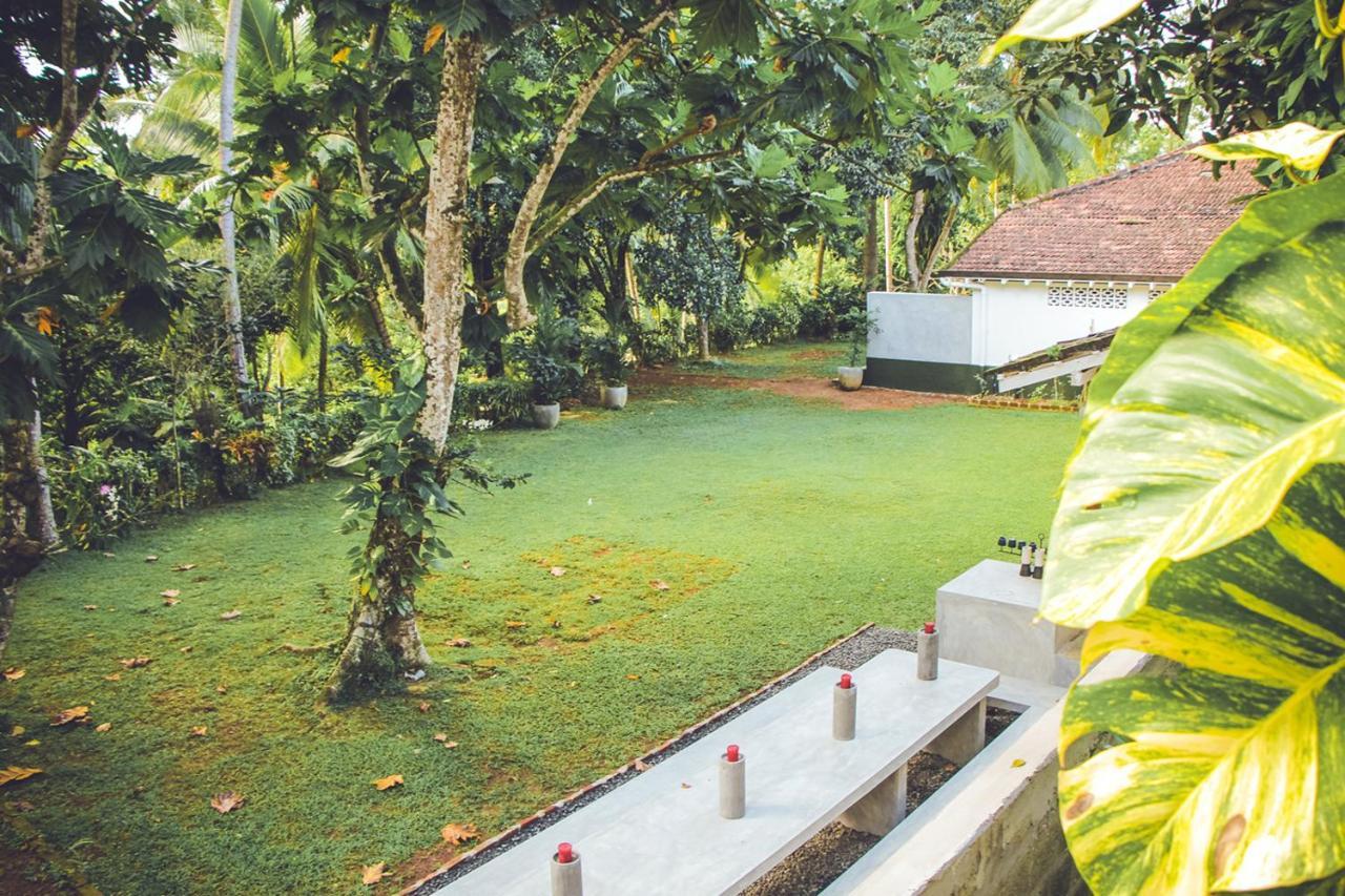 Bed and Breakfast Templeberg Walahanduwa Esterno foto