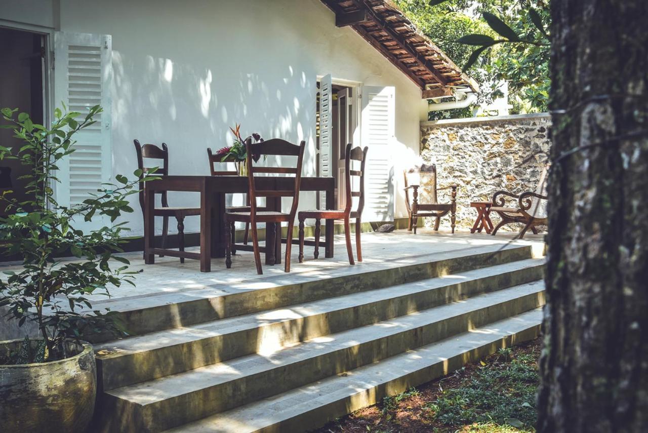 Bed and Breakfast Templeberg Walahanduwa Esterno foto