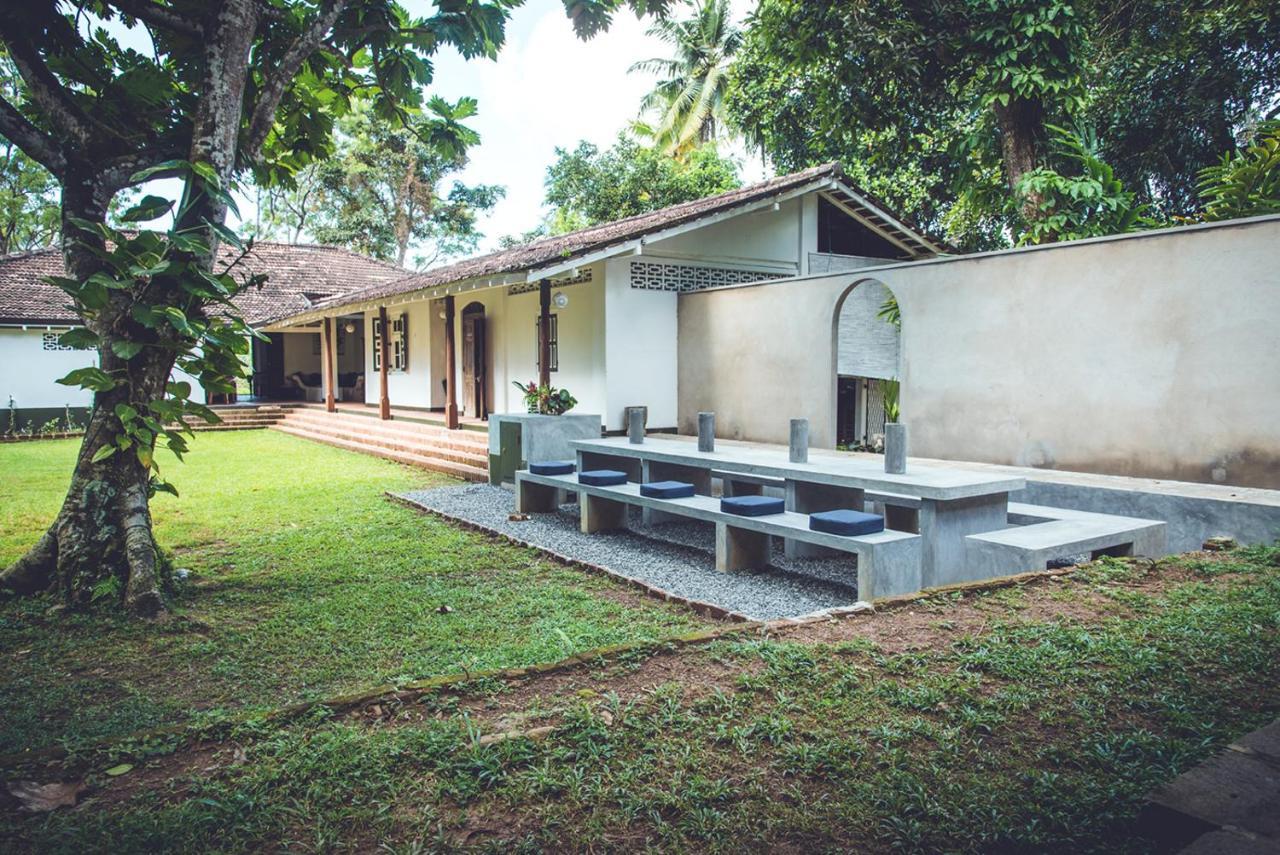 Bed and Breakfast Templeberg Walahanduwa Esterno foto