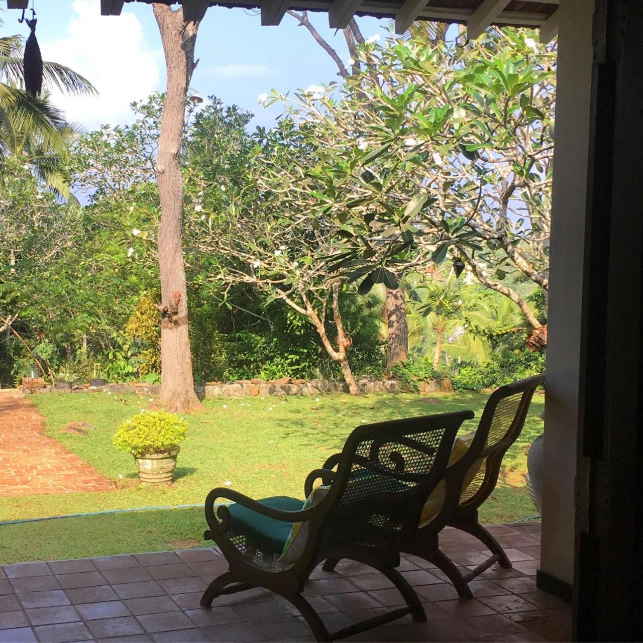 Bed and Breakfast Templeberg Walahanduwa Esterno foto